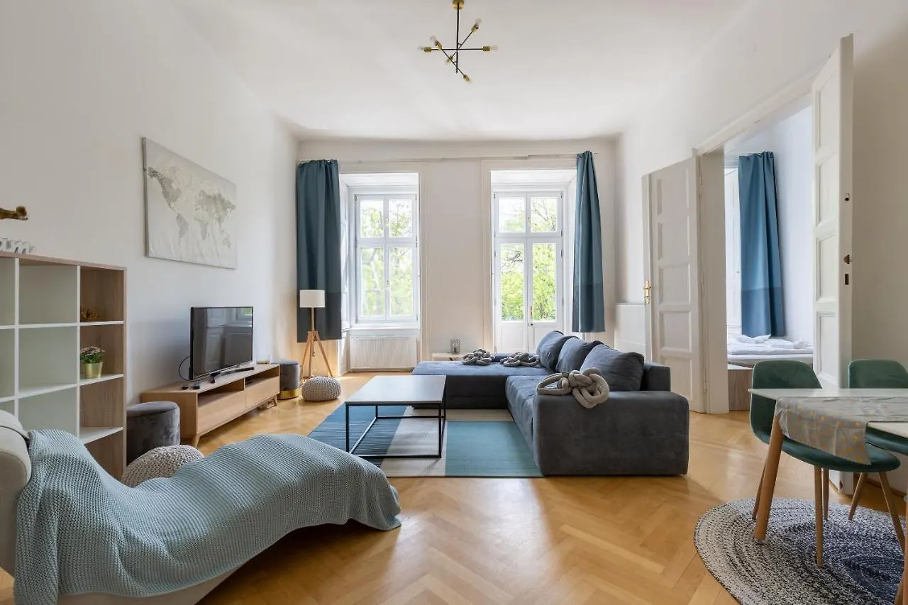 Appartement Super Central 2Br-2Bt With Balcony&View&Sauna&Jacuzzi Boedapest