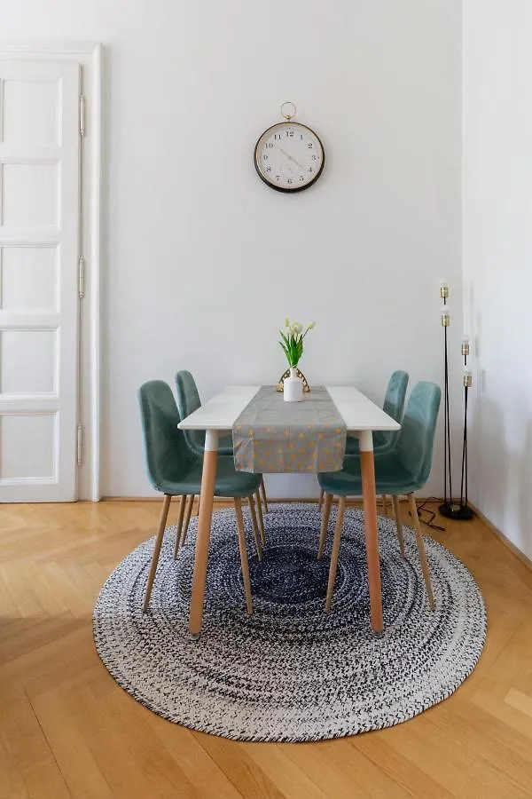 Super Central 2Br-2Bt With Balcony&View&Sauna&Jacuzzi Budapest