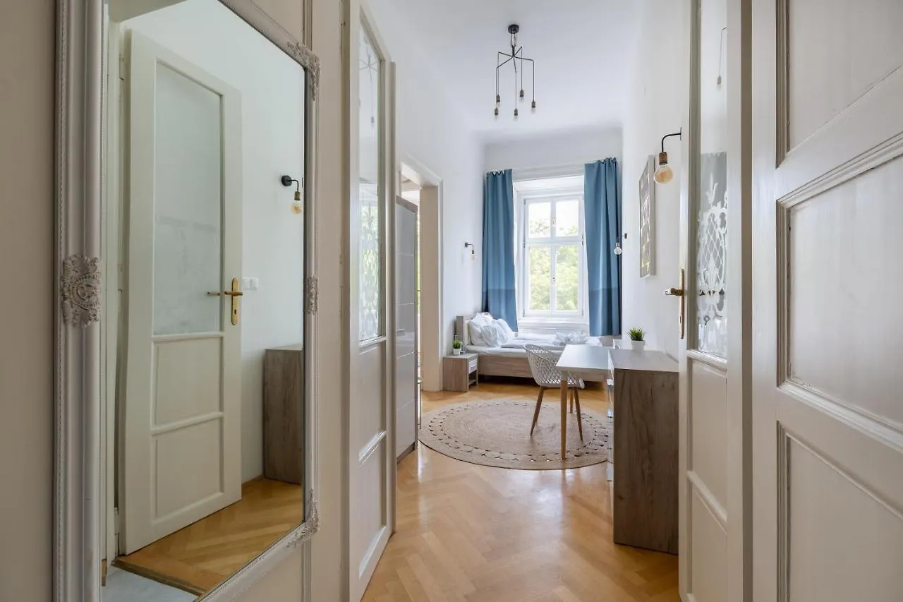 Super Central 2Br-2Bt With Balcony&View&Sauna&Jacuzzi Budapest Apartman