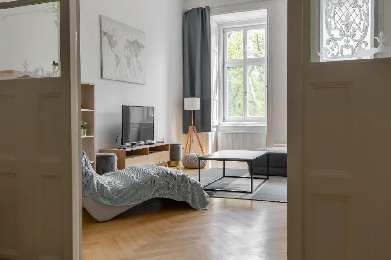 Super Central 2Br-2Bt With Balcony&View&Sauna&Jacuzzi Budapest 0*,